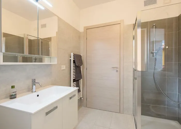 Hills | Lakeview Apartament Baveno